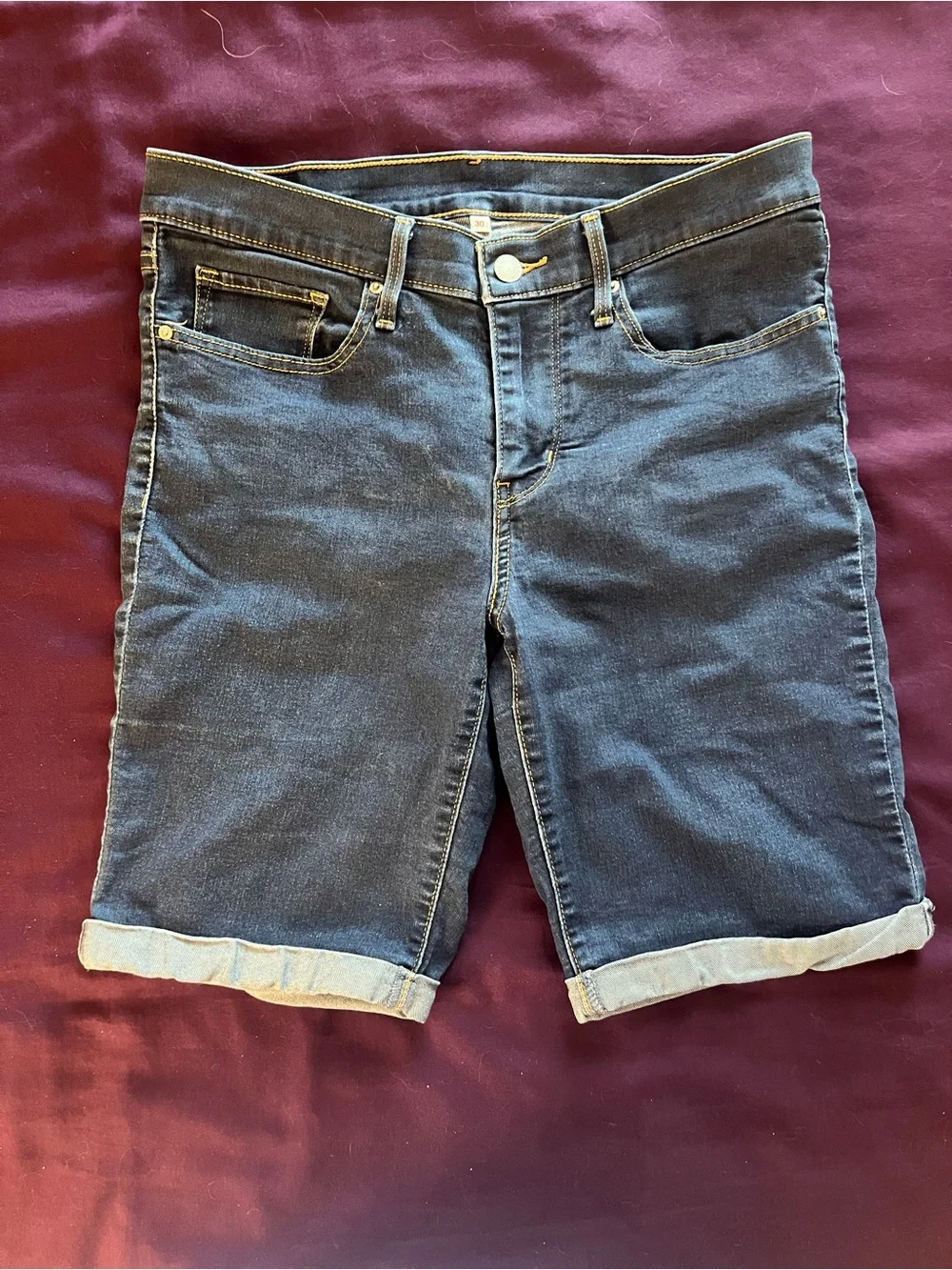 Levi’s Denim Bermuda Jean Shorts size 30